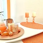 Cottbus-apartments - Apricot I Privat I Wifi I Kueche I Balkon 아파트 *