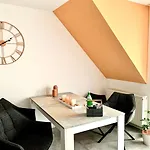 Cottbus-apartments - Apricot I Privat I Wifi I Kueche I Balkon * 콧부스