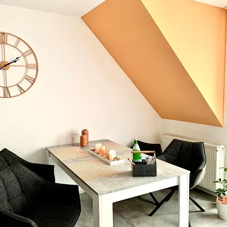 Cottbus-apartments - Apricot I Privat I Wifi I Kueche I Balkon * コットブス