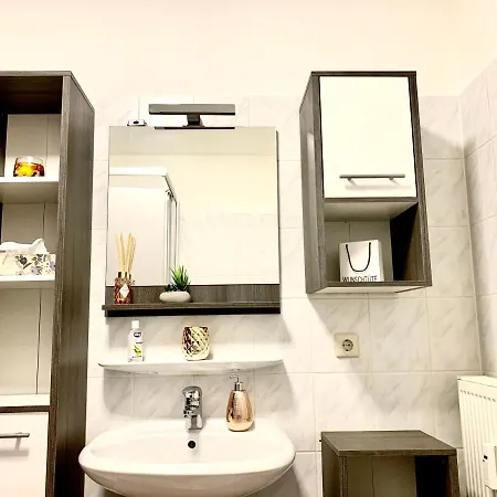 Cottbus-apartments - Apricot I Privat I Wifi I Kueche I Balkon Διαμέρισμα *